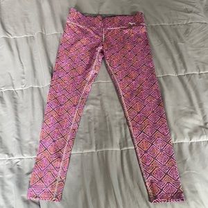 Victoria Secret’a Pink Yoga abstract Legging sz S